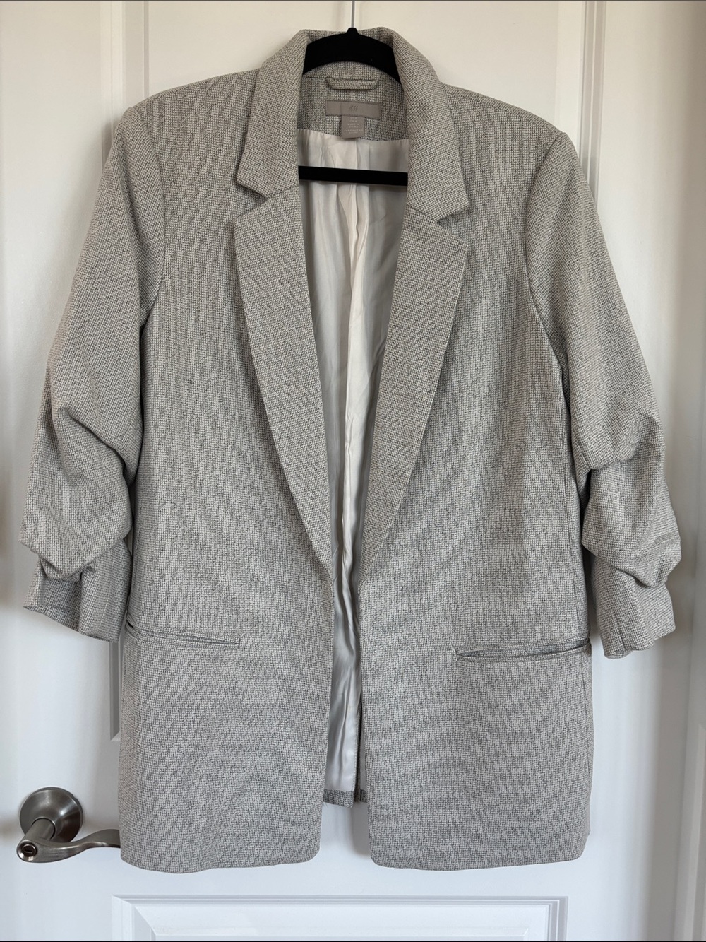 Light Gray H&M Women's Blazer Jacket - Chic Tailored Coat